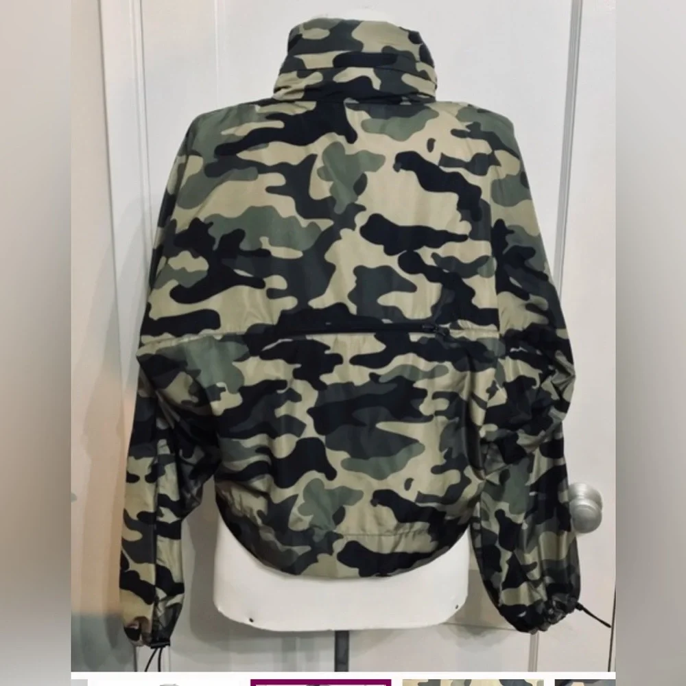 ZARA Cropped Camo Backpack Rain Jacket - Picture 4 of 6